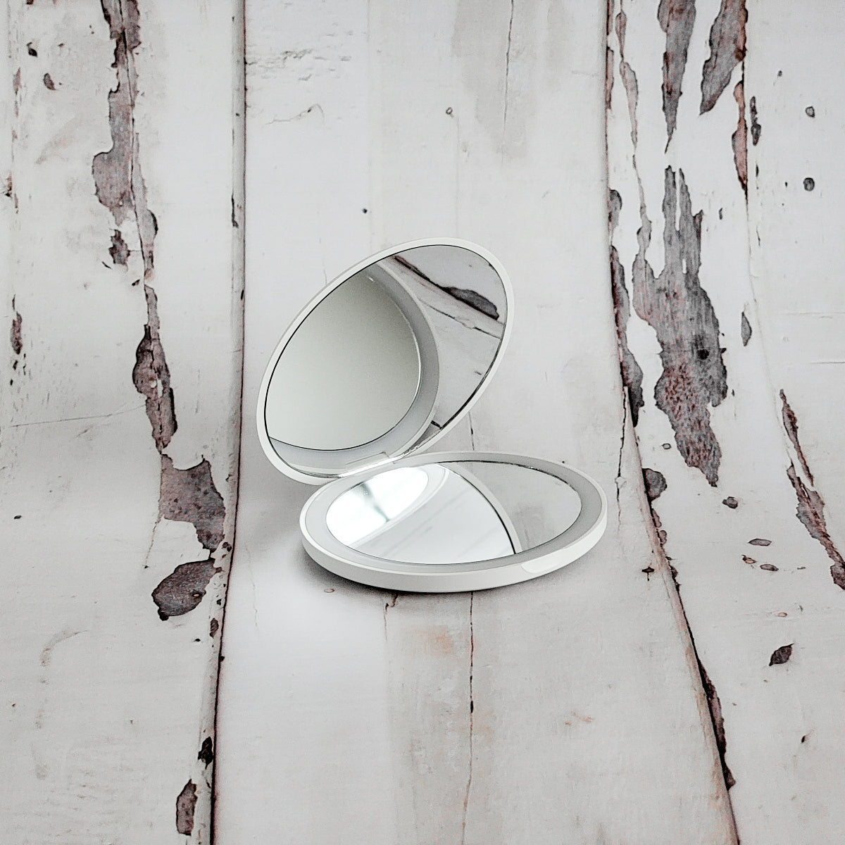 LED Compact Mirror