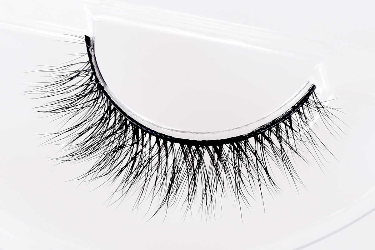 Kaursmetics Mira Lashes